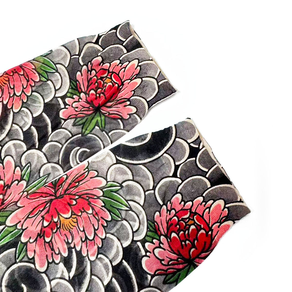 Ultra-thin Seamless Sun Protection Ice Sleeves with Oriental Floral Sleeve Tattoo Design